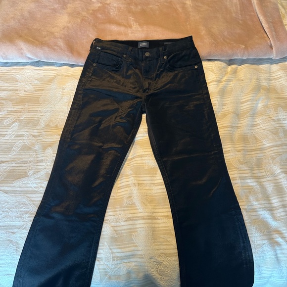 Citizens of Humanity Isola Velvet Cropped Pants - Picture 2 of 6